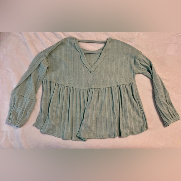 Blue Green Women's Top - Picture 6 of 7